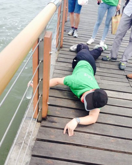 �Ϸʹ��I(y��)��W��ĸ�H�����������`�F�꠆T��ɼ����@ˮ��ſ�ڵ�����