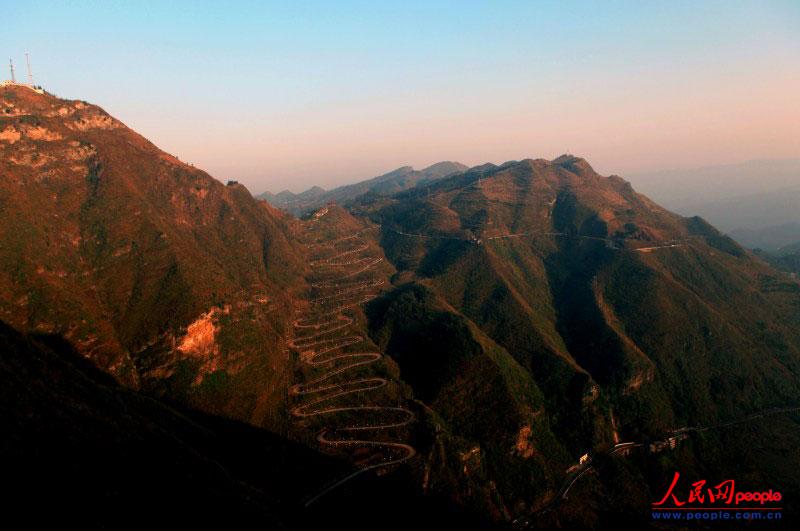 ��¡��24���ա�֮������ꐁ��֔zӰ��