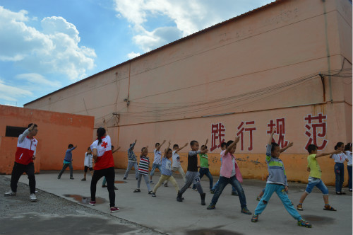 �x�ЌWԺ�tʮ��ů��־Ը����꠵�ɽ��ʡ�����н��ڿh��Ȫ�l(xi��ng)־Ը���գ����Ȫ�l(xi��ng)�ĺ��ӂ��_�O��ȭ���n�����g(sh��)�n�������w�|(zh��)�����M��������ȫ��l(f��)չ�� (2)