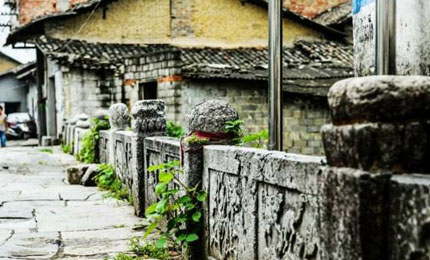 �e�ݹ��(zh��n)�����ƾõĚvʷ�����˹��e�ݳ������Ļ����N�������S���Ěvʷ���ľ��^���C�����eꖚvʷ���ľ��^�ľ��A����Ԕ��������CZYYW ���eꖿh�e�ݹ��(zh��n) Ͷ�� 