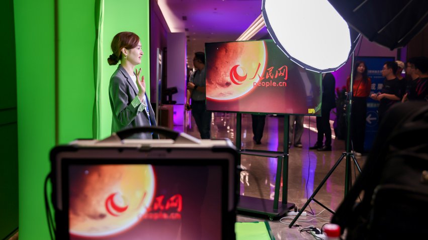 隨幻虛擬直播工作站體驗區(qū)。主辦方供圖